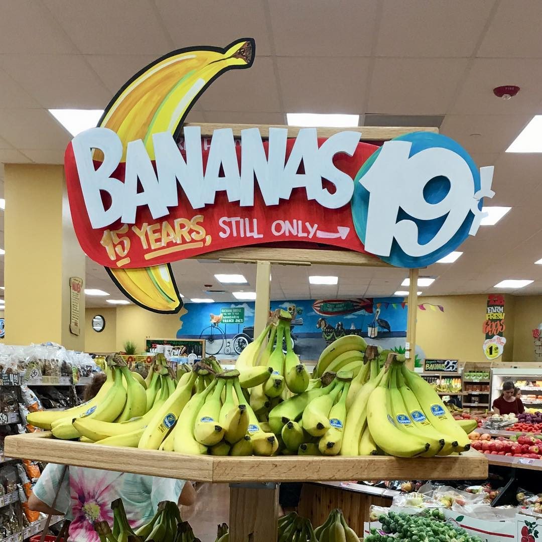 Hand-painted sign by Darien Bathalter